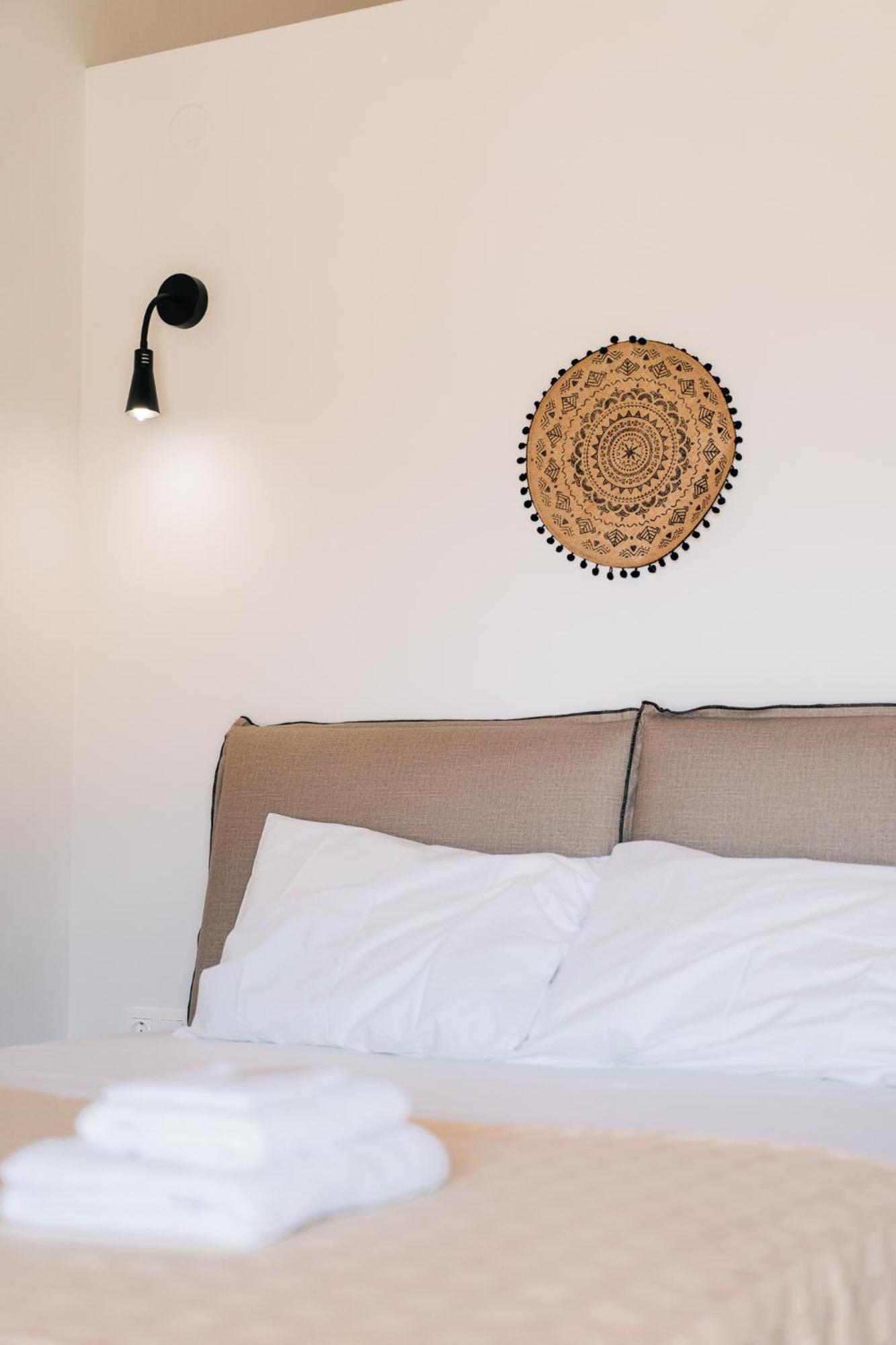 Apolithon Premium Houses Sigrion Bagian luar foto