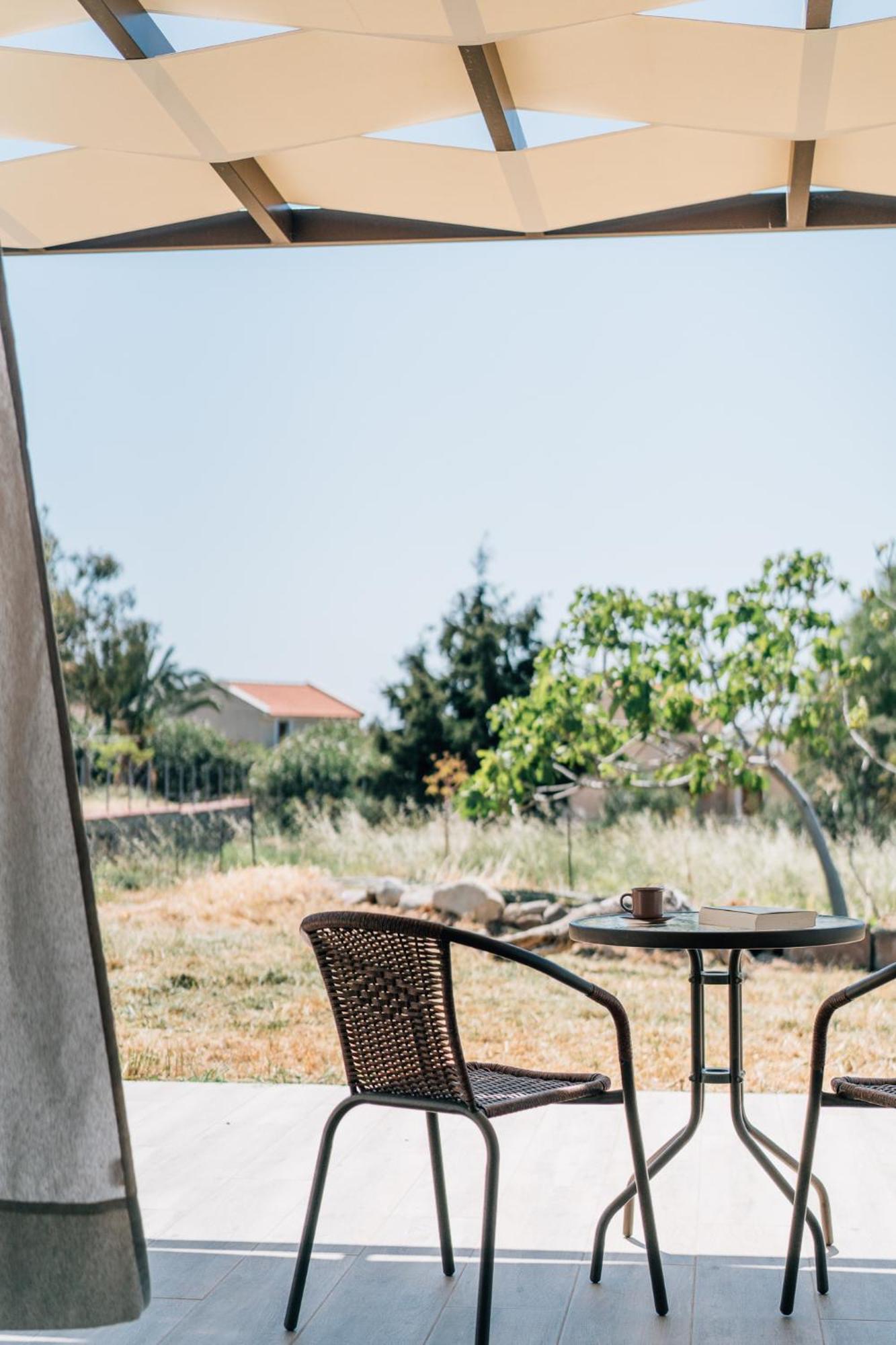 Apolithon Premium Houses Sigrion Bagian luar foto